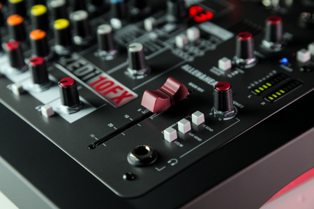 Микшерный пульт Allen&Heath ZED i 10FX
