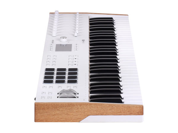 MIDI клавиатура ARTURIA KeyLab MK3 61 WH